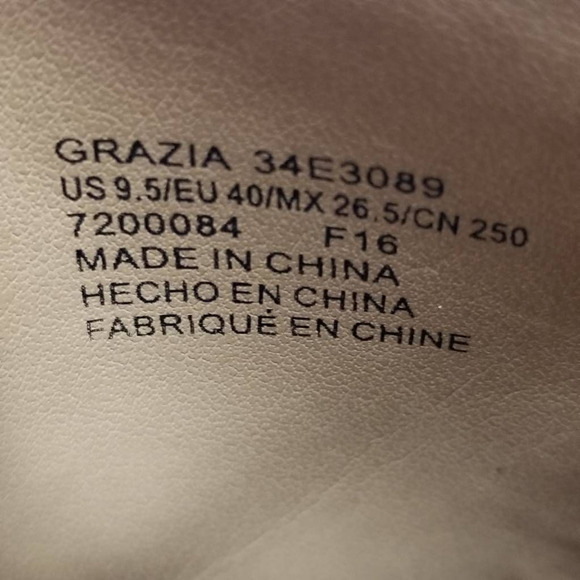 Calvin Klein Womens Grazia Ankle Boots Booties Beige Studded Pointed Toe 9.5 - Picture 12 of 12